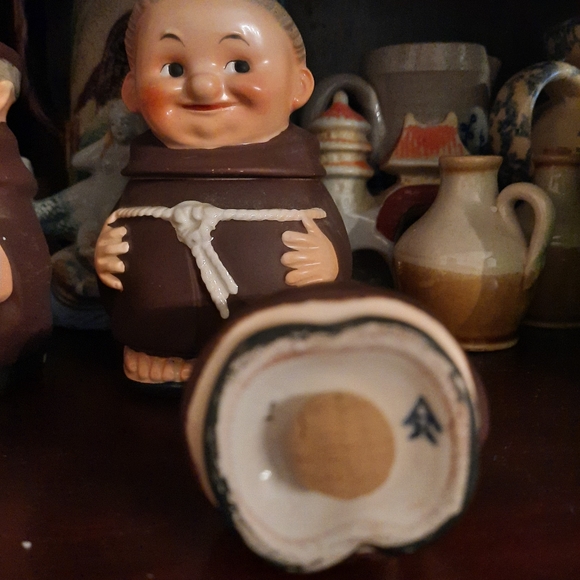 Friar tuck sugar creamer salt and pepper set - Picture 9 of 16